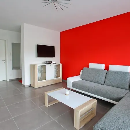 Apartment Moderne 3-zimmerwohnung Zentrum